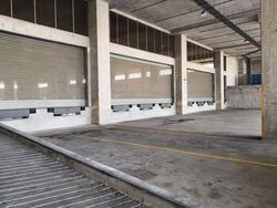 Gul Circle (D22), Warehouse #575445211